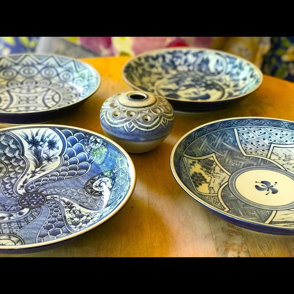 Blue and white Asian serving bowls set of 4